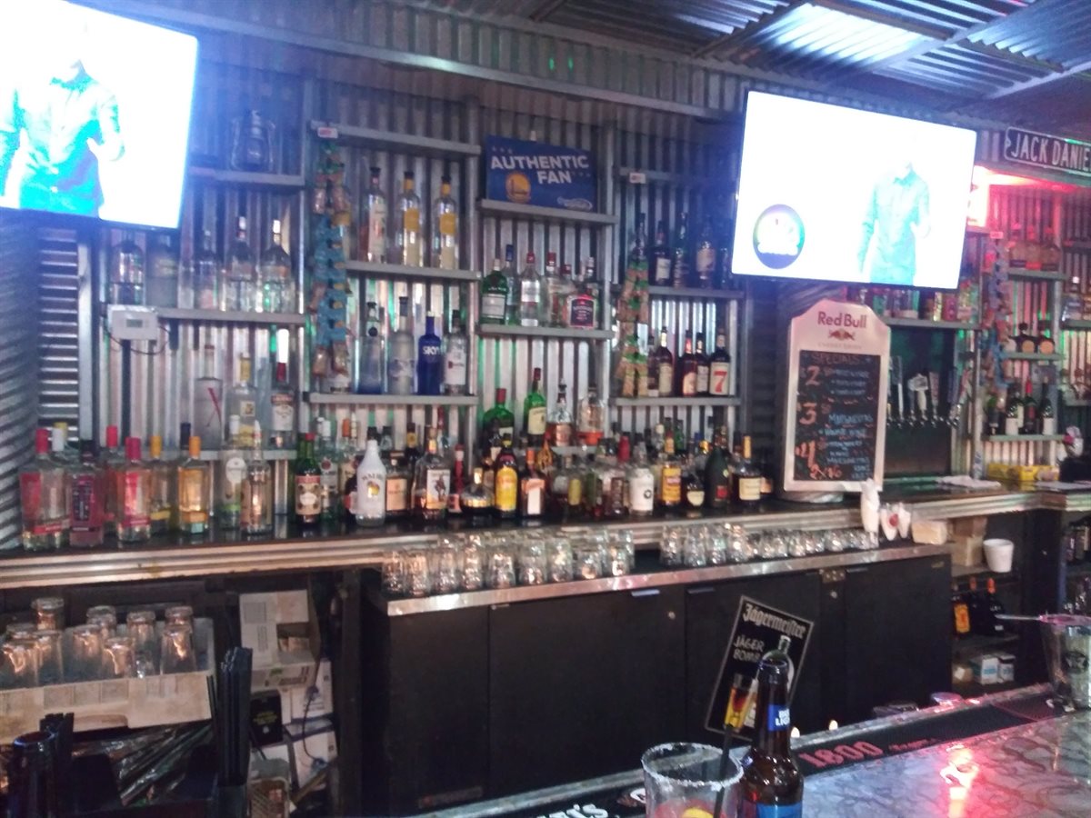 George's Steakhouse Bar & Grill